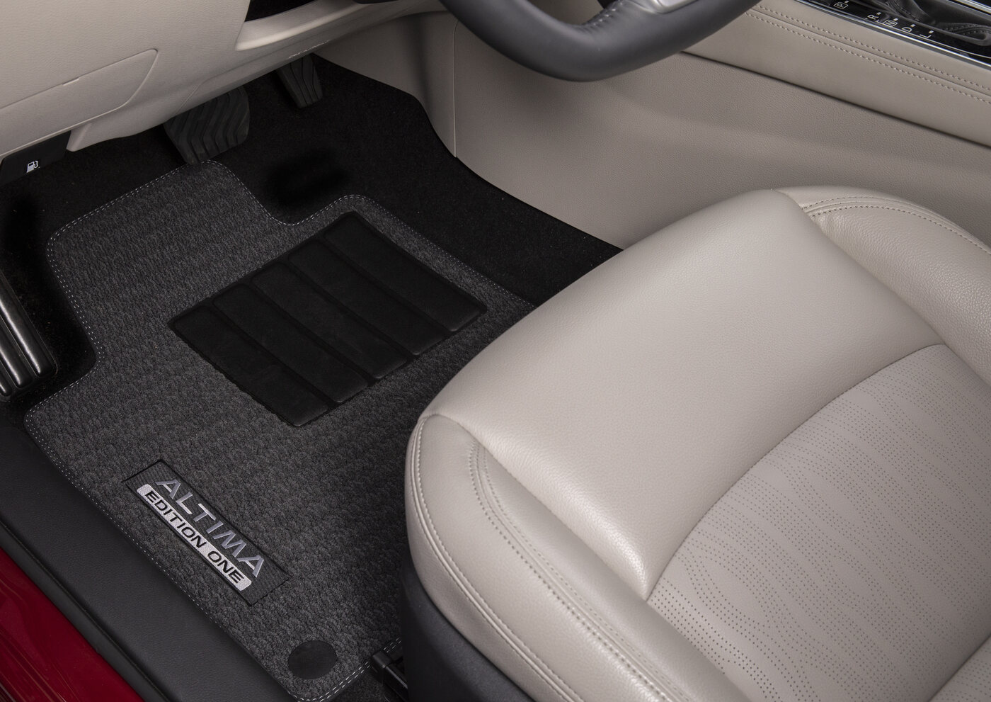 Nissan Altima Edition ONE floor mat detail